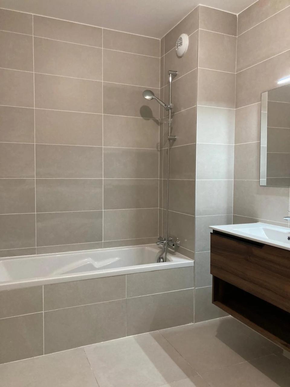 Cannes Petit Juas – 2 pièces neuf avec jardin, terrasse, piscine et garage – 5