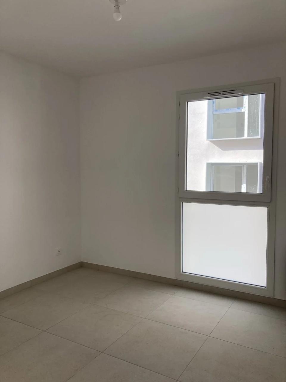 Nice – 3 pièces neuf livré, terrasse et aperçu collines au 3e étage – 4